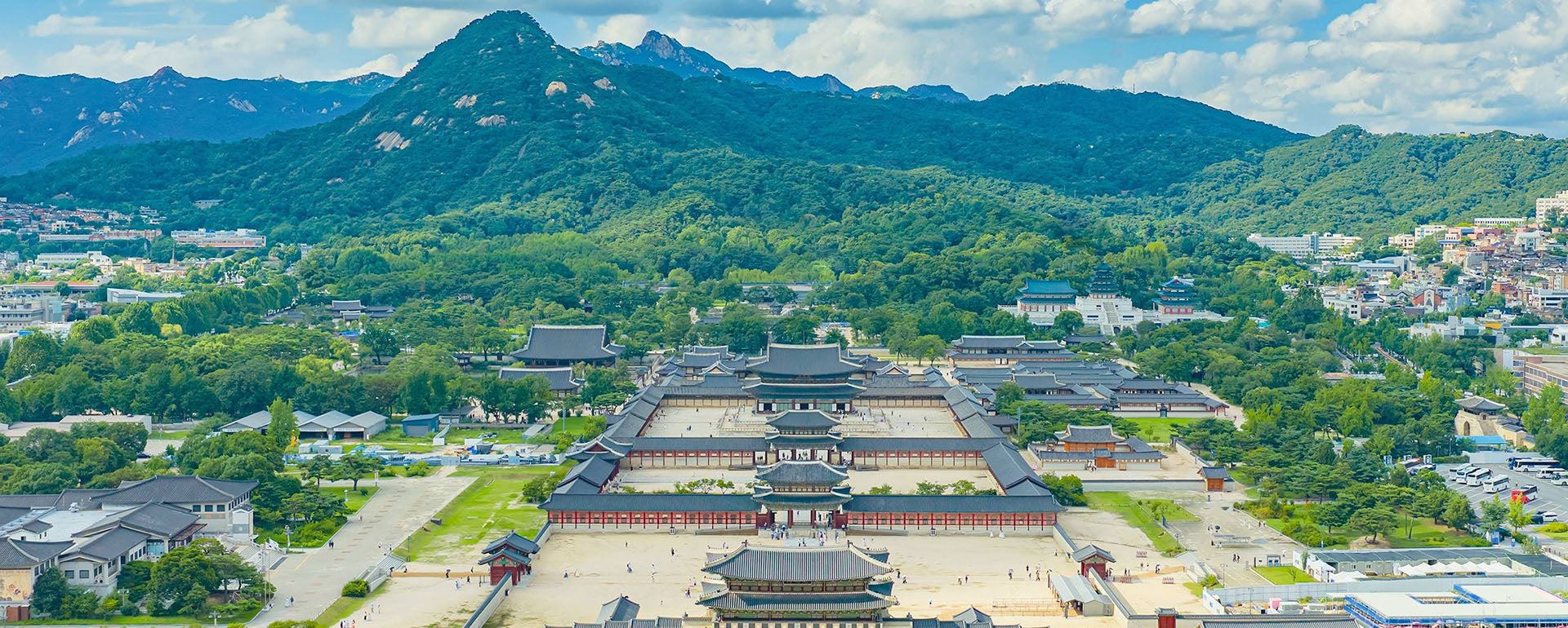 Royal Palaces of Korea – beautiful symbols of strength and service