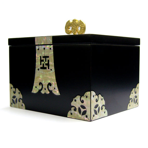 Mother of Pearl Lacquer Wooden Golden Bat Black Jewelry Gift Keepsake Chest Box 