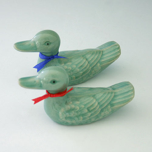 Celadon Green Art Pottery Ceramic Porcelain Green Duck Miniature Figurine Set
