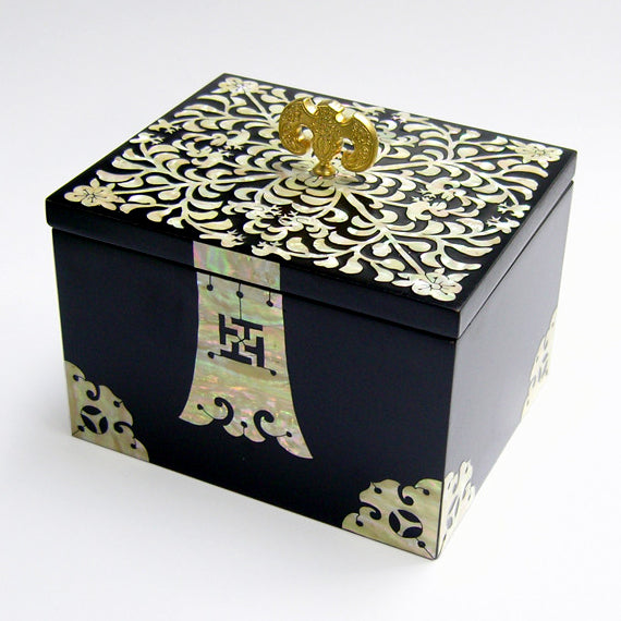 Mother of Pearl Lacquer Wooden Golden Bat Black Jewelry Gift Keepsake Chest Box 