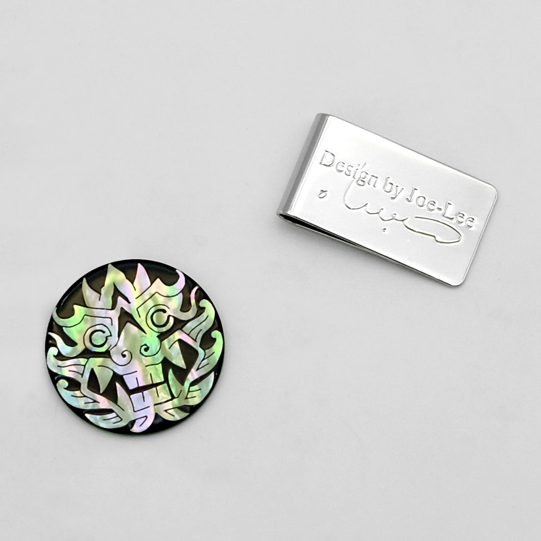 Mother of Pearl Set of 2 Black Golf Ball Marker with Arabesque and Korean Monster Design