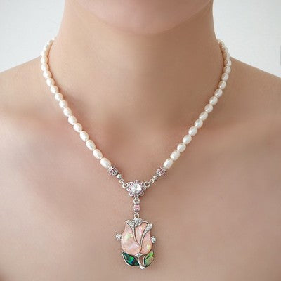 Mother of Pearl Pink Tulip Flower Natural White Pearl Chain Pendant Necklace