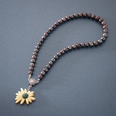 Mother of Pearl Sunflower Natural Saltwater Black Pearl Chain Pendant Necklace